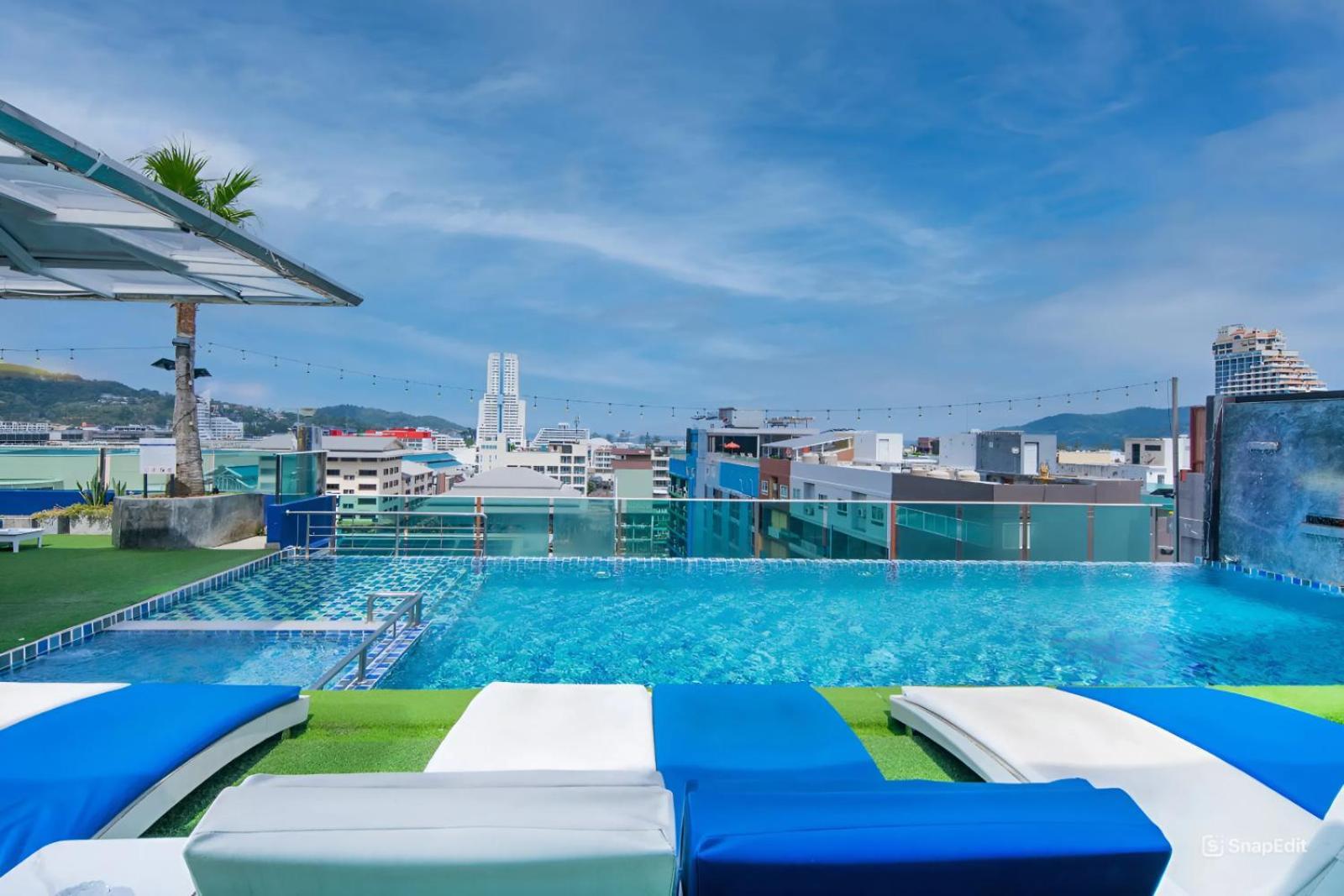 Sira Grande Hotel And Spa - SHA Extra Plus Patong Exterior foto